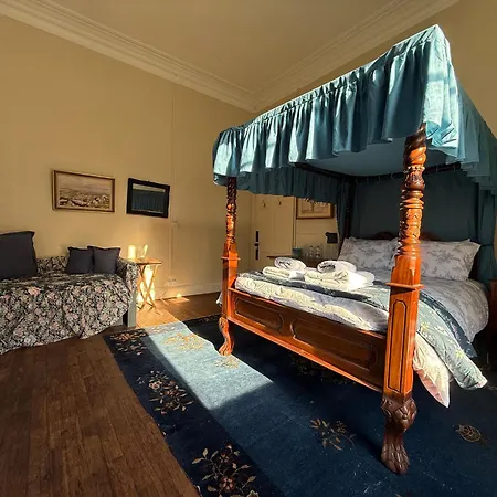 Shannon River House & Gardens Homestay Limerick