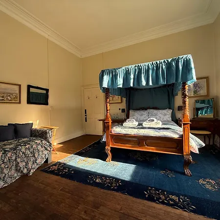 Shannon River House & Gardens Homestay