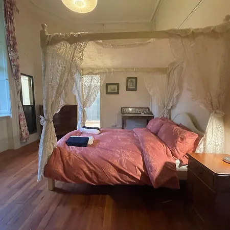 Homestay Shannon River House & Gardens