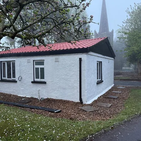 Shannon River House & Gardens