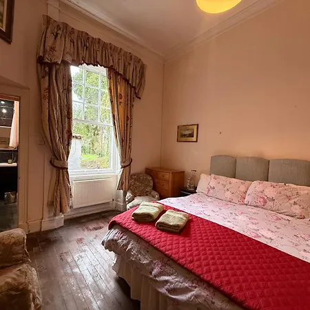 Shannon River House & Gardens