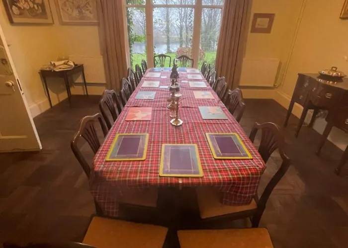 Shannon River House & Gardens Limerick