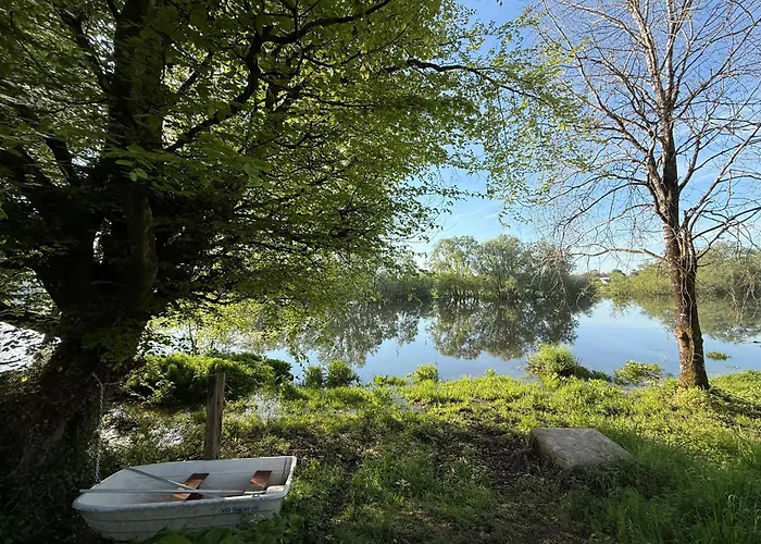 Shannon River House & Gardens *