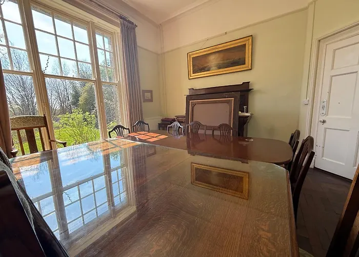 홈스테이 Shannon River House & Gardens *