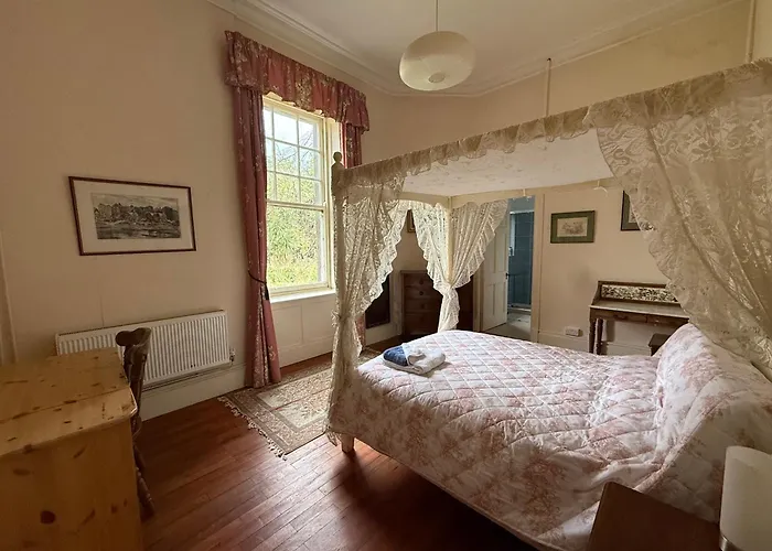 Shannon River House & Gardens