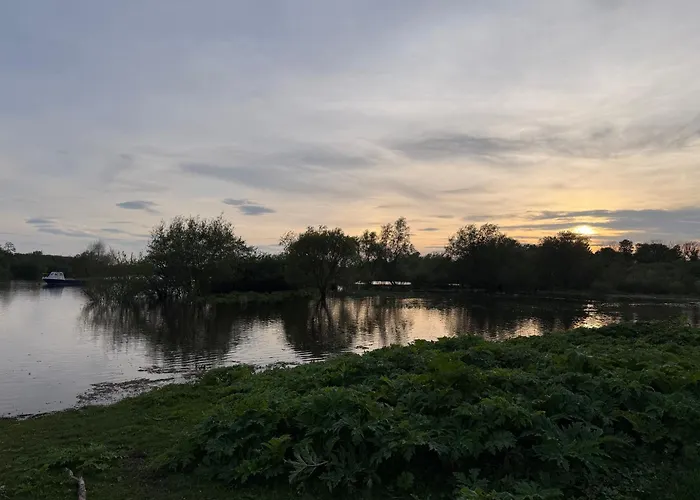 Shannon River House & Gardens 홈스테이 Limerick Junction