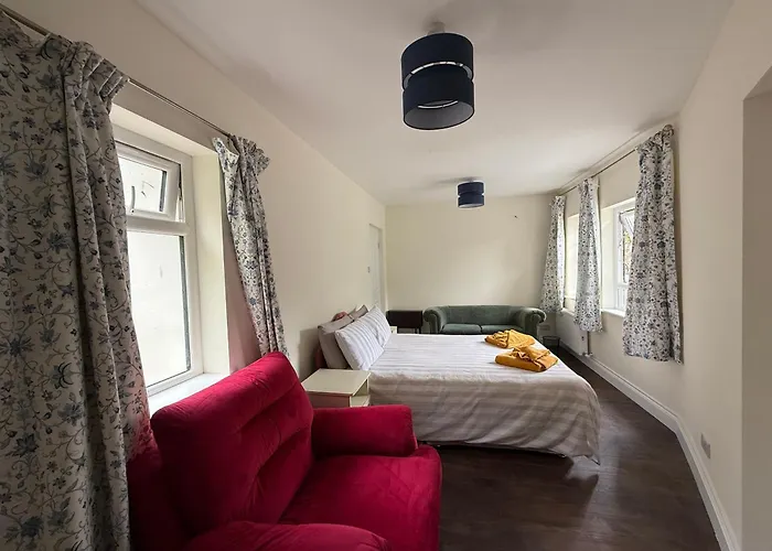 홈스테이 Shannon River House & Gardens *