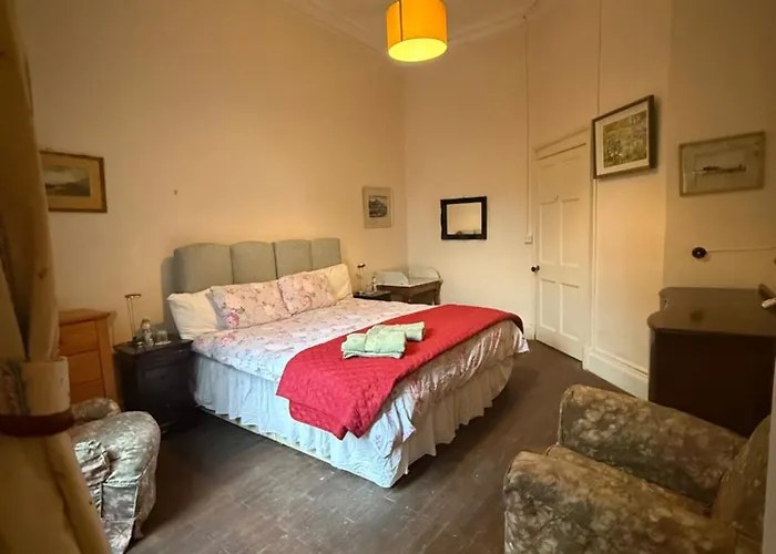 Shannon River House & Gardens Homestay *